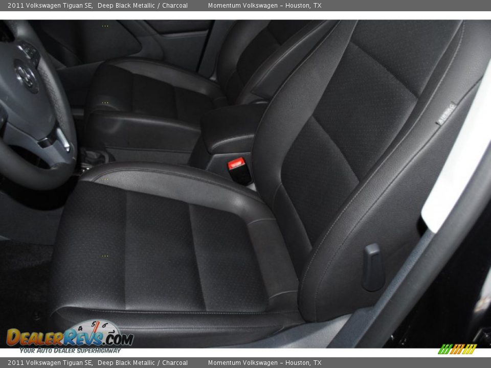 2011 Volkswagen Tiguan SE Deep Black Metallic / Charcoal Photo #15