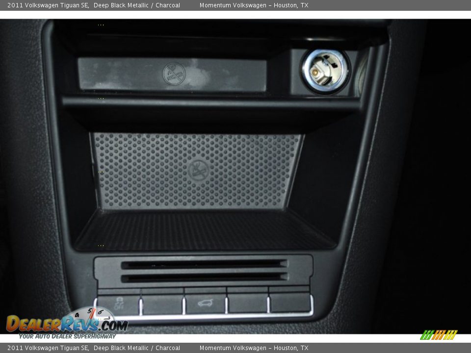 2011 Volkswagen Tiguan SE Deep Black Metallic / Charcoal Photo #21