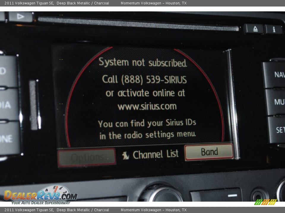 2011 Volkswagen Tiguan SE Deep Black Metallic / Charcoal Photo #24