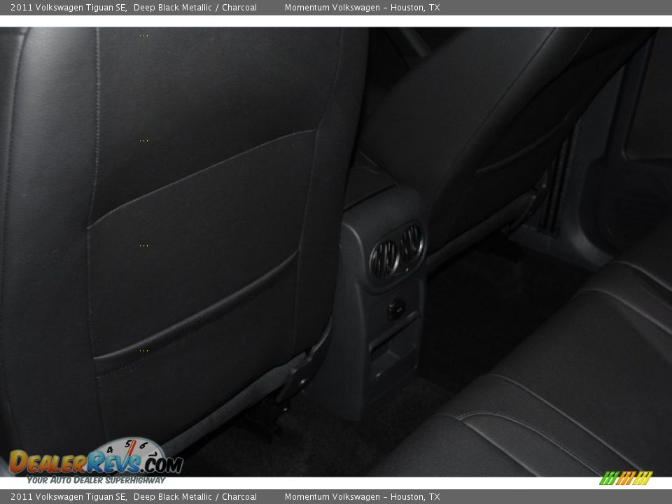2011 Volkswagen Tiguan SE Deep Black Metallic / Charcoal Photo #34