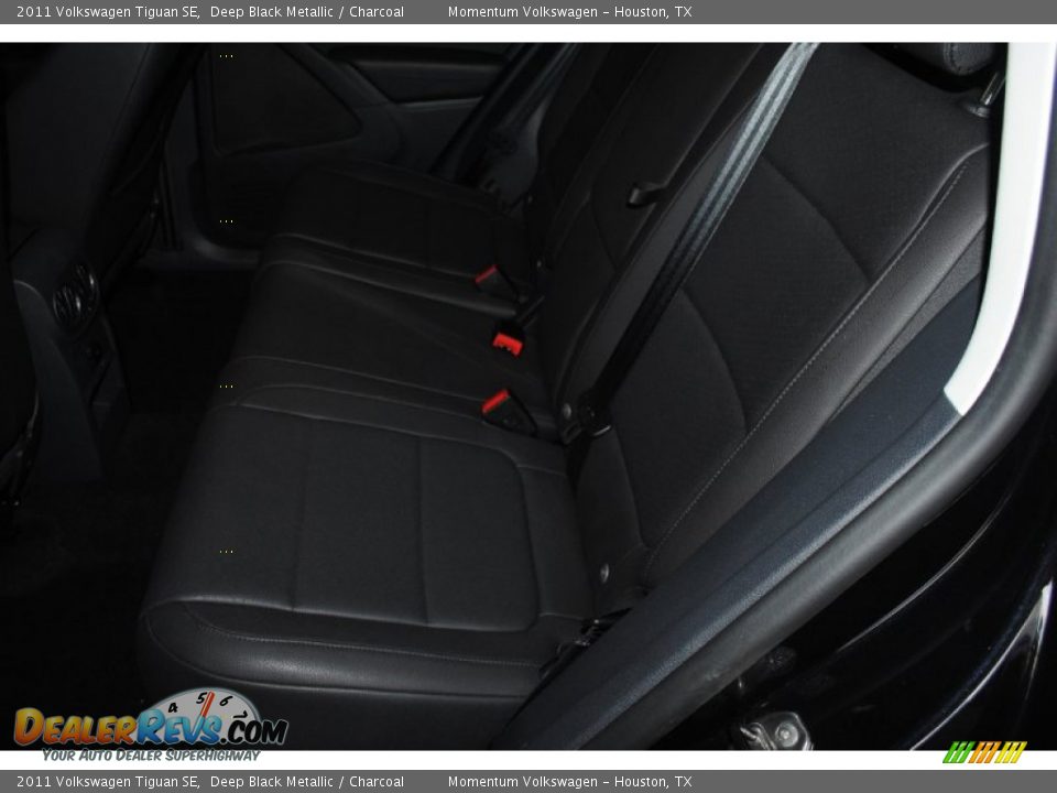 2011 Volkswagen Tiguan SE Deep Black Metallic / Charcoal Photo #35