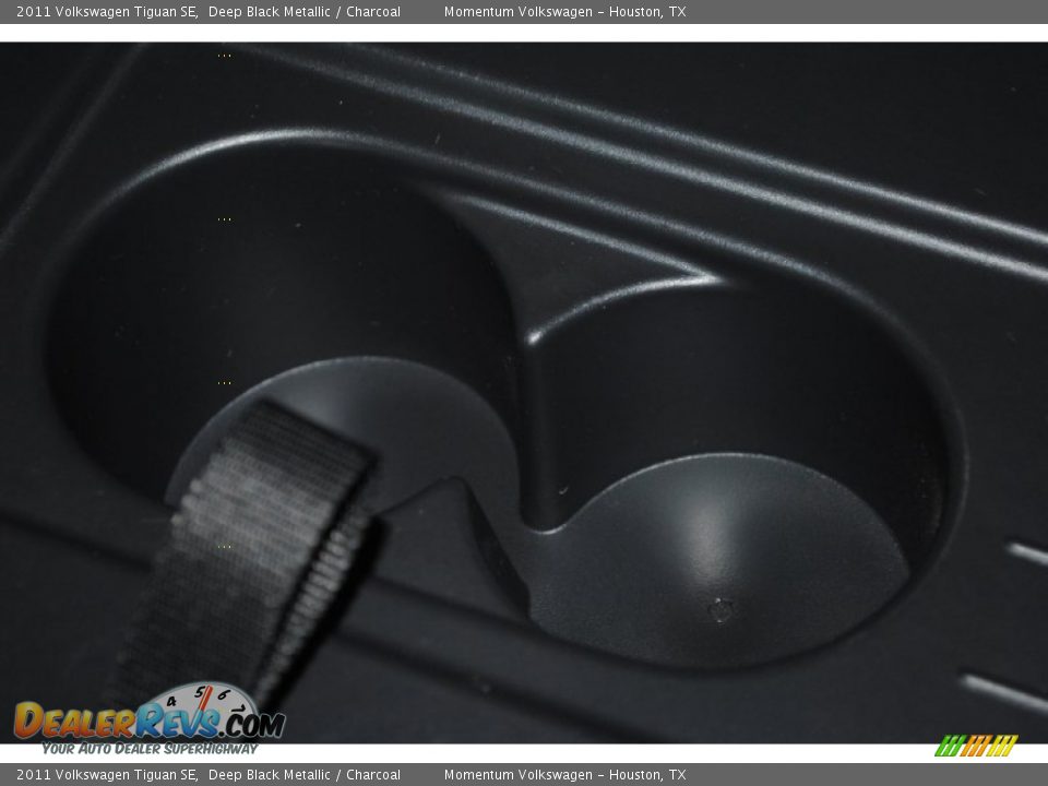 2011 Volkswagen Tiguan SE Deep Black Metallic / Charcoal Photo #36