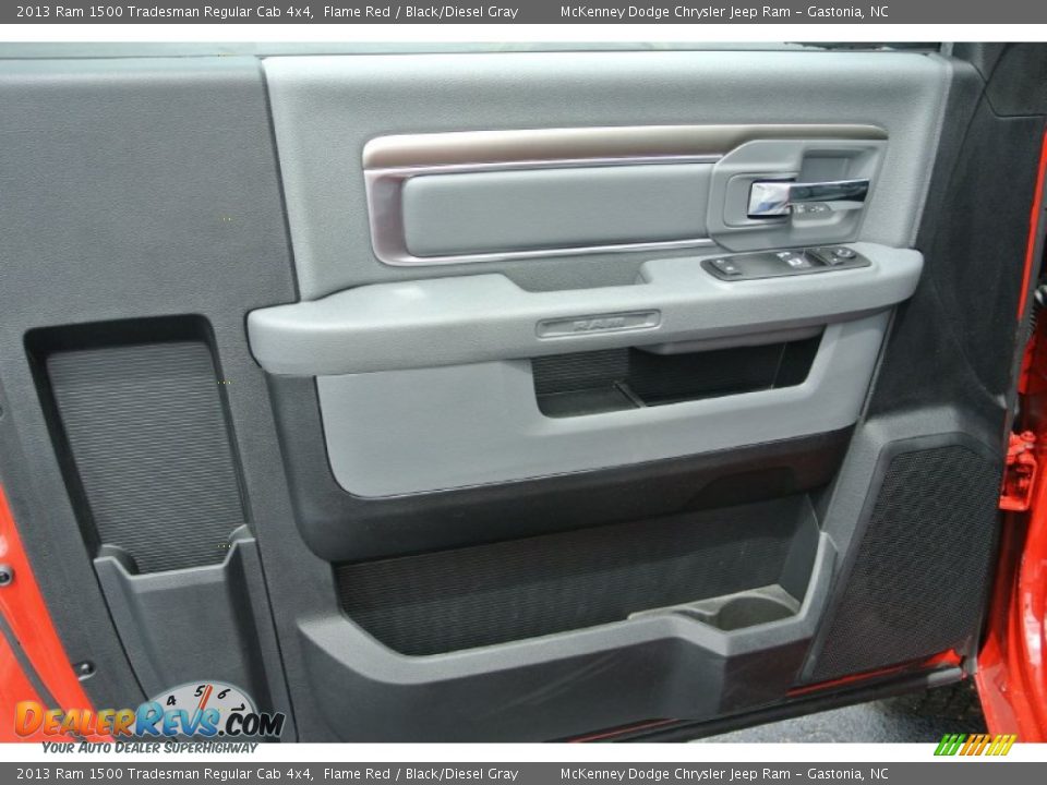 Door Panel of 2013 Ram 1500 Tradesman Regular Cab 4x4 Photo #9