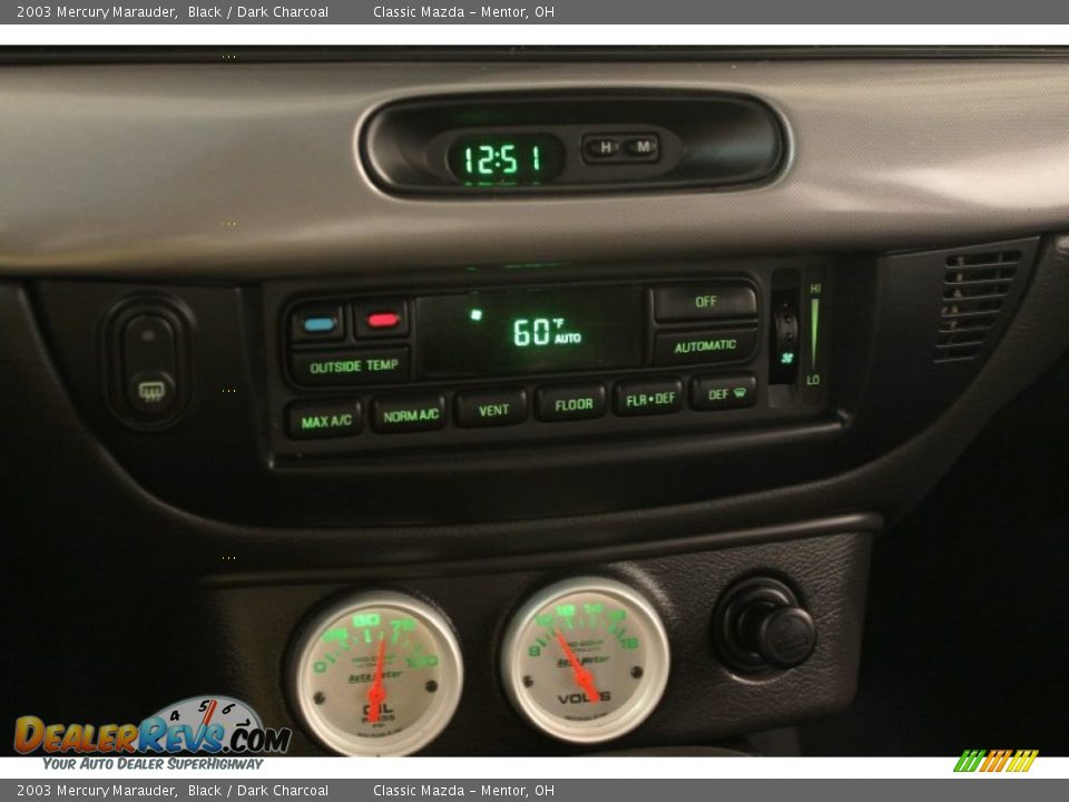 Controls of 2003 Mercury Marauder  Photo #11
