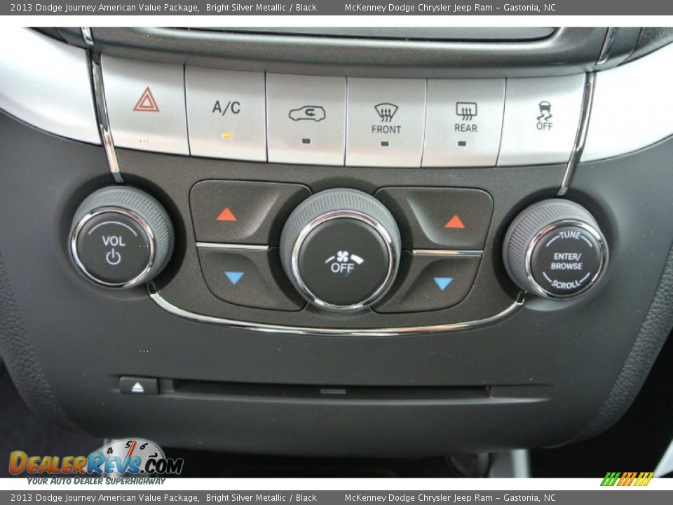 2013 Dodge Journey American Value Package Bright Silver Metallic / Black Photo #10