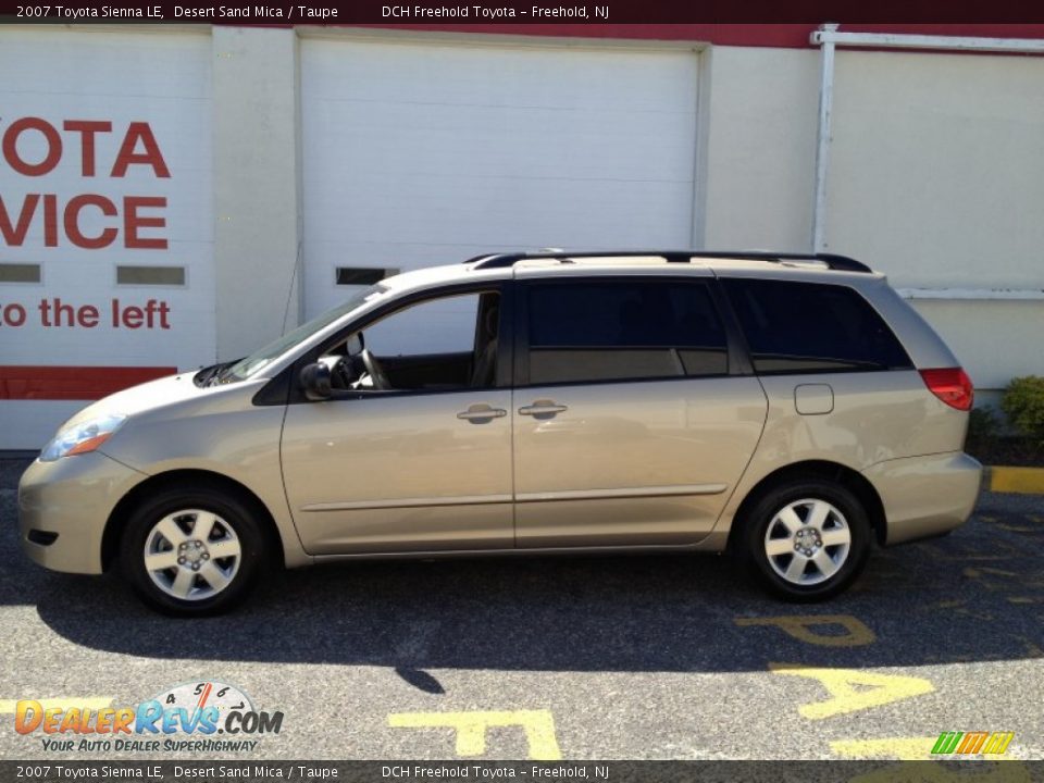 2007 Toyota Sienna LE Desert Sand Mica / Taupe Photo #3