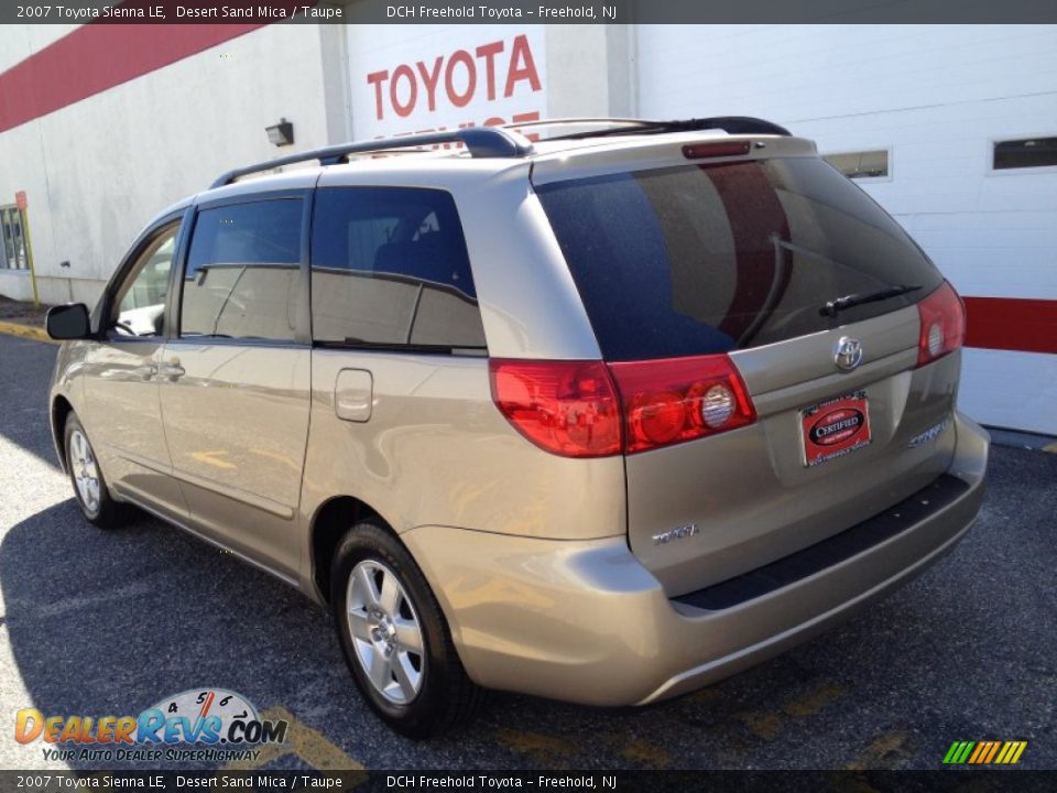2007 Toyota Sienna LE Desert Sand Mica / Taupe Photo #4