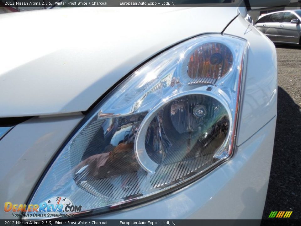 2012 Nissan Altima 2.5 S Winter Frost White / Charcoal Photo #28