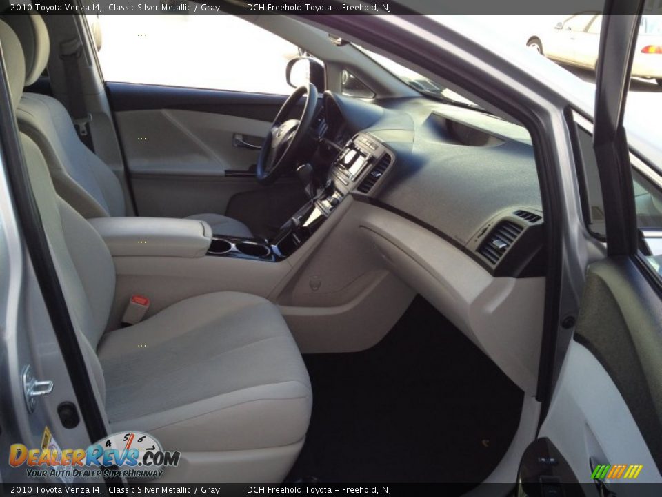 2010 Toyota Venza I4 Classic Silver Metallic / Gray Photo #26
