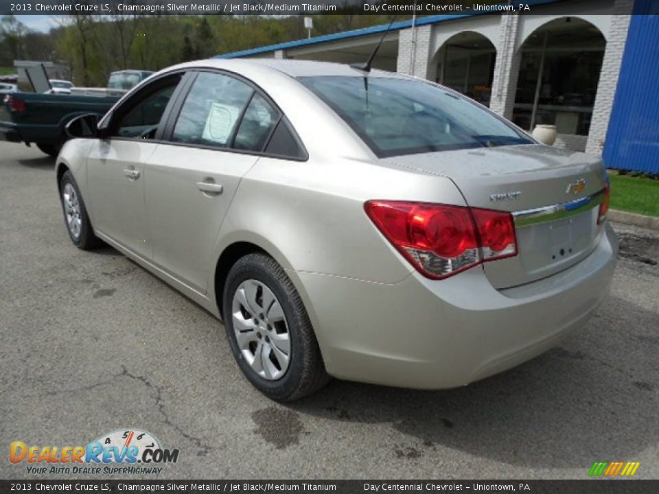 2013 Chevrolet Cruze LS Champagne Silver Metallic / Jet Black/Medium Titanium Photo #4