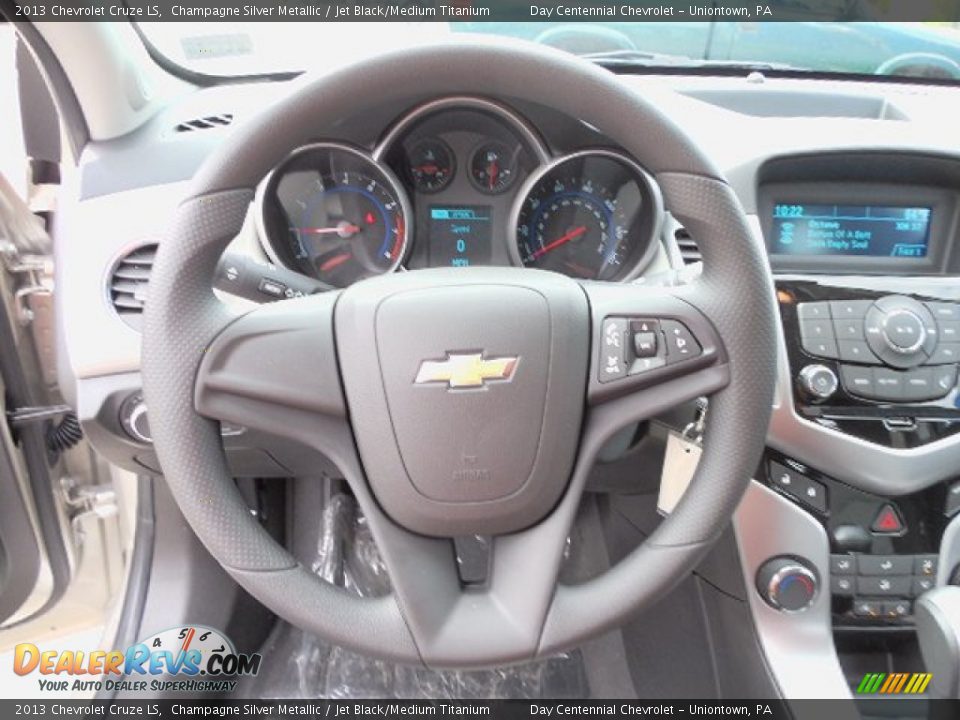 2013 Chevrolet Cruze LS Champagne Silver Metallic / Jet Black/Medium Titanium Photo #14