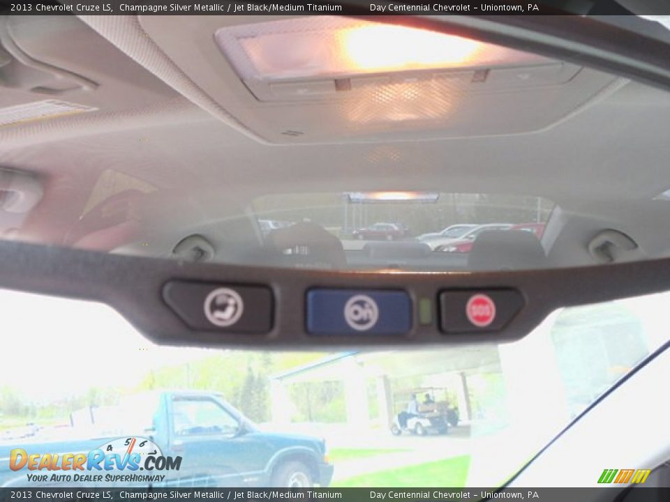 2013 Chevrolet Cruze LS Champagne Silver Metallic / Jet Black/Medium Titanium Photo #17