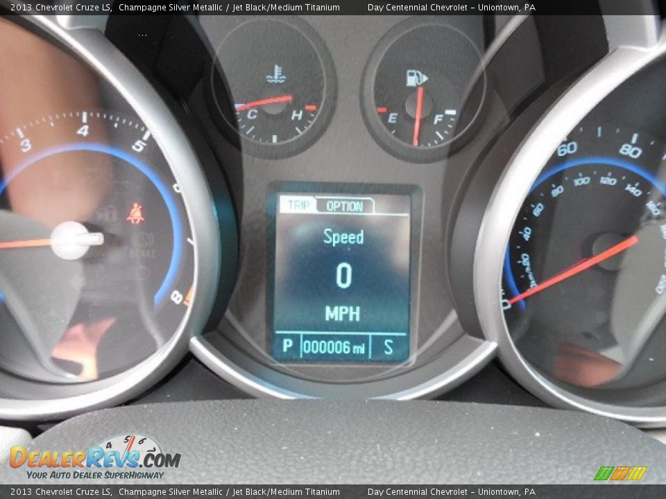 2013 Chevrolet Cruze LS Champagne Silver Metallic / Jet Black/Medium Titanium Photo #20