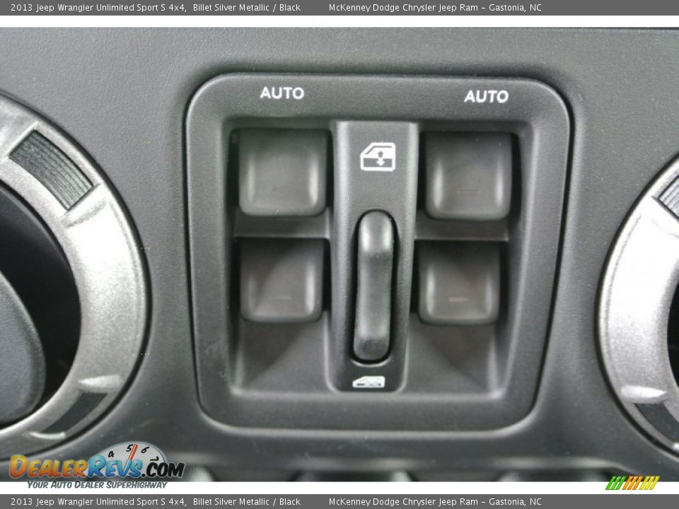 2013 Jeep Wrangler Unlimited Sport S 4x4 Billet Silver Metallic / Black Photo #13