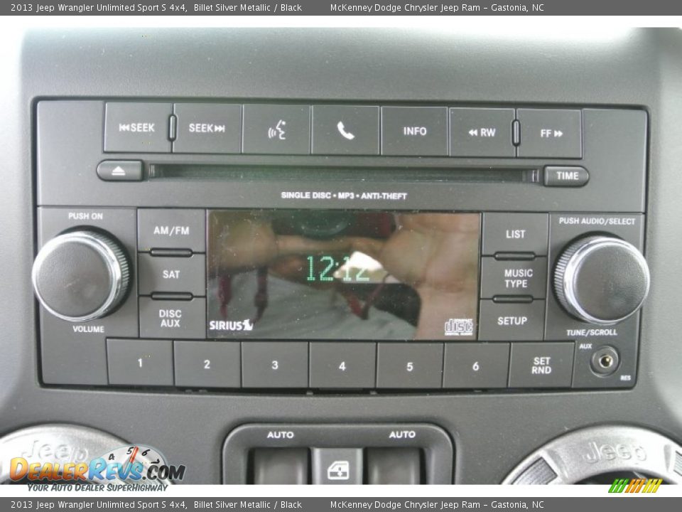 2013 Jeep Wrangler Unlimited Sport S 4x4 Billet Silver Metallic / Black Photo #14