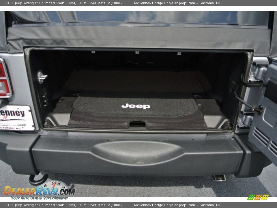 2013 Jeep Wrangler Unlimited Sport S 4x4 Billet Silver Metallic / Black Photo #18