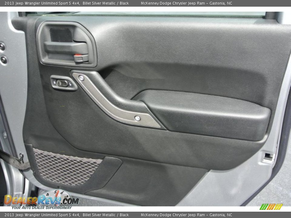 2013 Jeep Wrangler Unlimited Sport S 4x4 Billet Silver Metallic / Black Photo #20