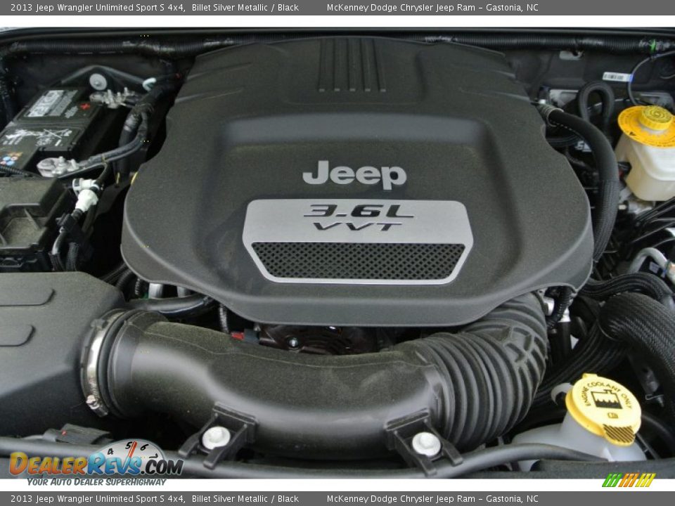 2013 Jeep Wrangler Unlimited Sport S 4x4 Billet Silver Metallic / Black Photo #22