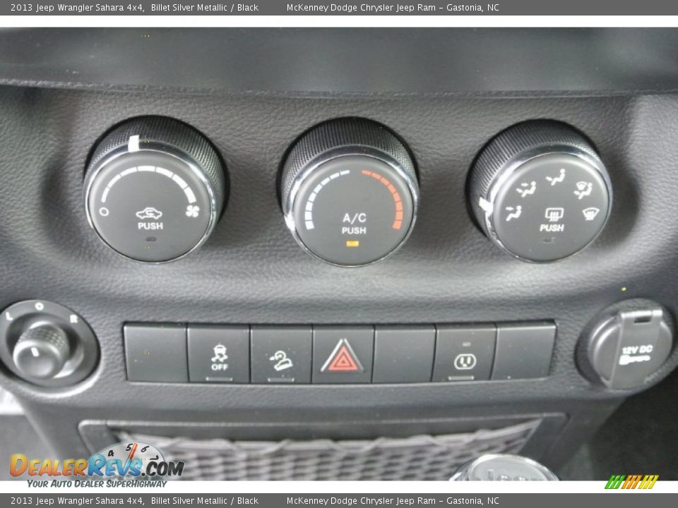 2013 Jeep Wrangler Sahara 4x4 Billet Silver Metallic / Black Photo #12