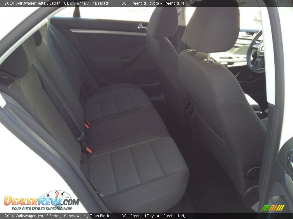 2010 Volkswagen Jetta S Sedan Candy White / Titan Black Photo #23