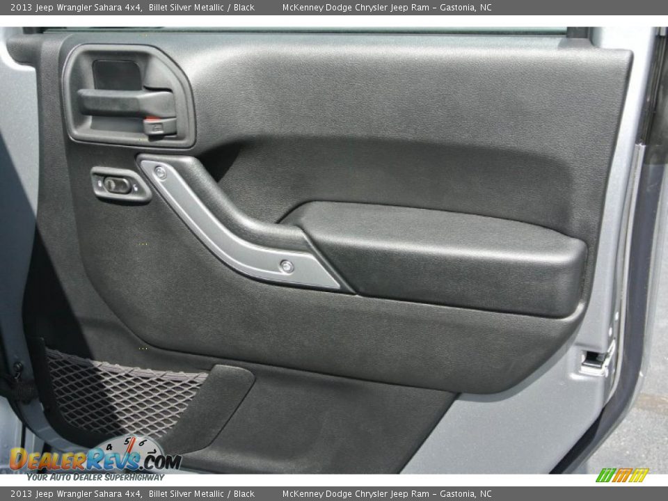 2013 Jeep Wrangler Sahara 4x4 Billet Silver Metallic / Black Photo #19