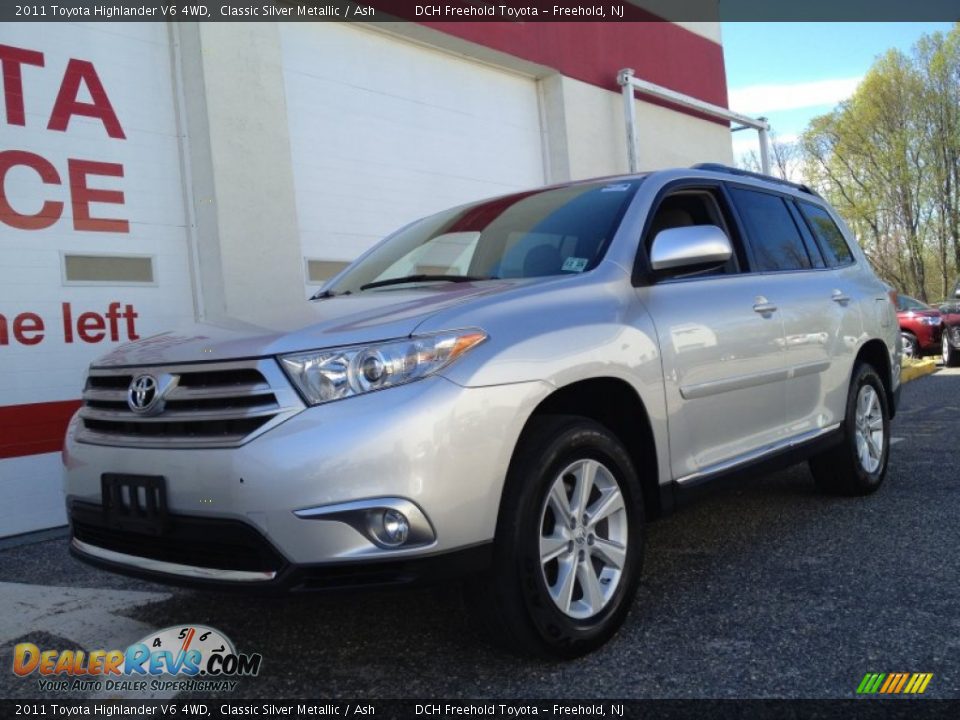2011 Toyota Highlander V6 4WD Classic Silver Metallic / Ash Photo #1