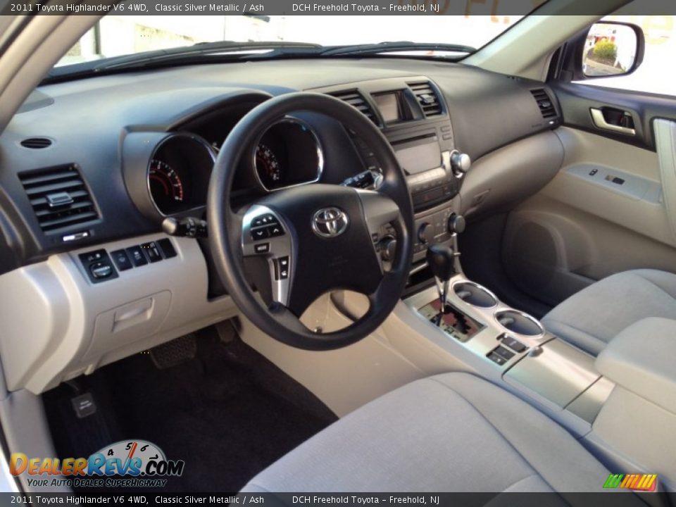 2011 Toyota Highlander V6 4WD Classic Silver Metallic / Ash Photo #14