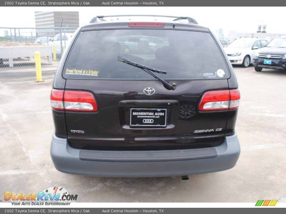2002 Toyota Sienna CE Stratosphere Mica / Oak Photo #6