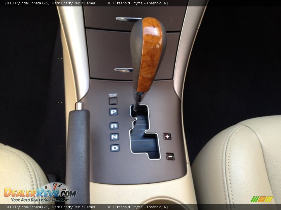 2010 Hyundai Sonata GLS Dark Cherry Red / Camel Photo #18