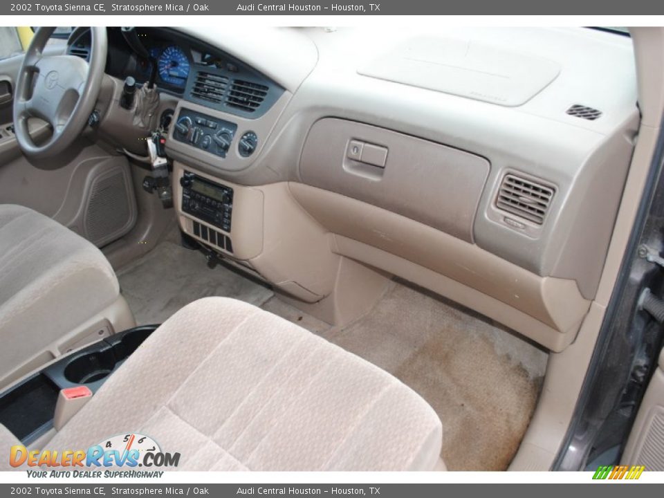 2002 Toyota Sienna CE Stratosphere Mica / Oak Photo #22