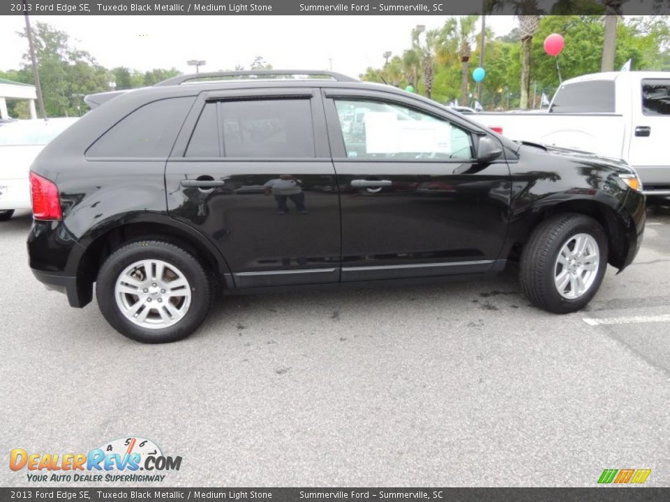 2013 Ford Edge SE Tuxedo Black Metallic / Medium Light Stone Photo #13