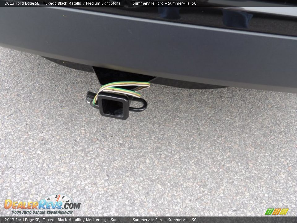 2013 Ford Edge SE Tuxedo Black Metallic / Medium Light Stone Photo #15