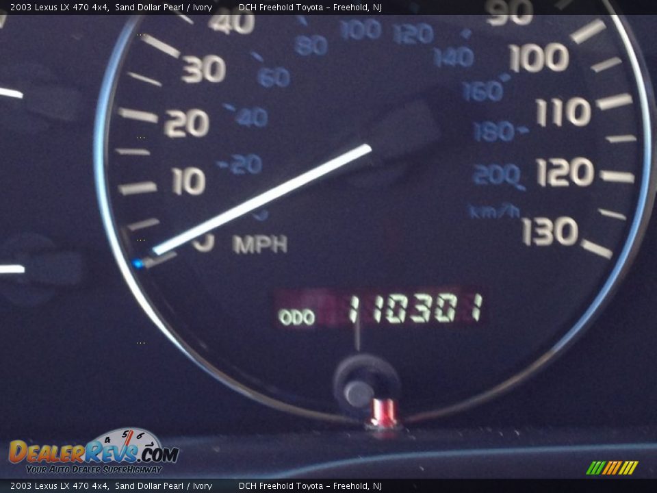 2003 Lexus LX 470 4x4 Sand Dollar Pearl / Ivory Photo #23