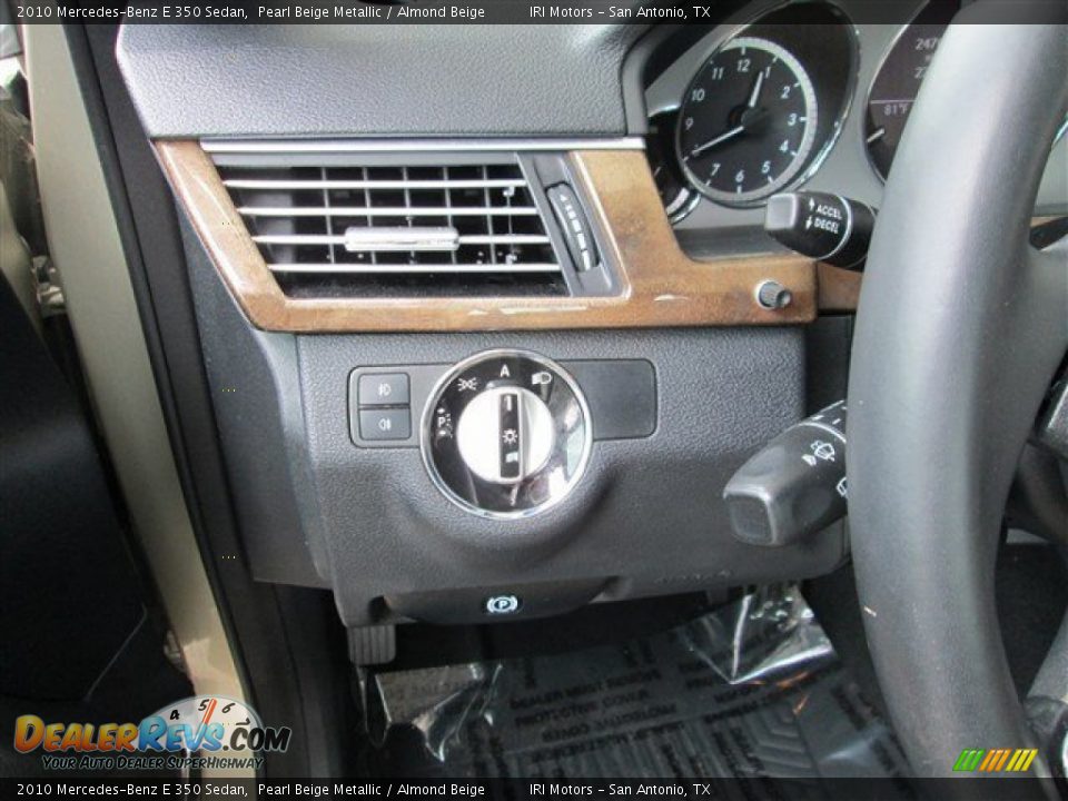 2010 Mercedes-Benz E 350 Sedan Pearl Beige Metallic / Almond Beige Photo #13