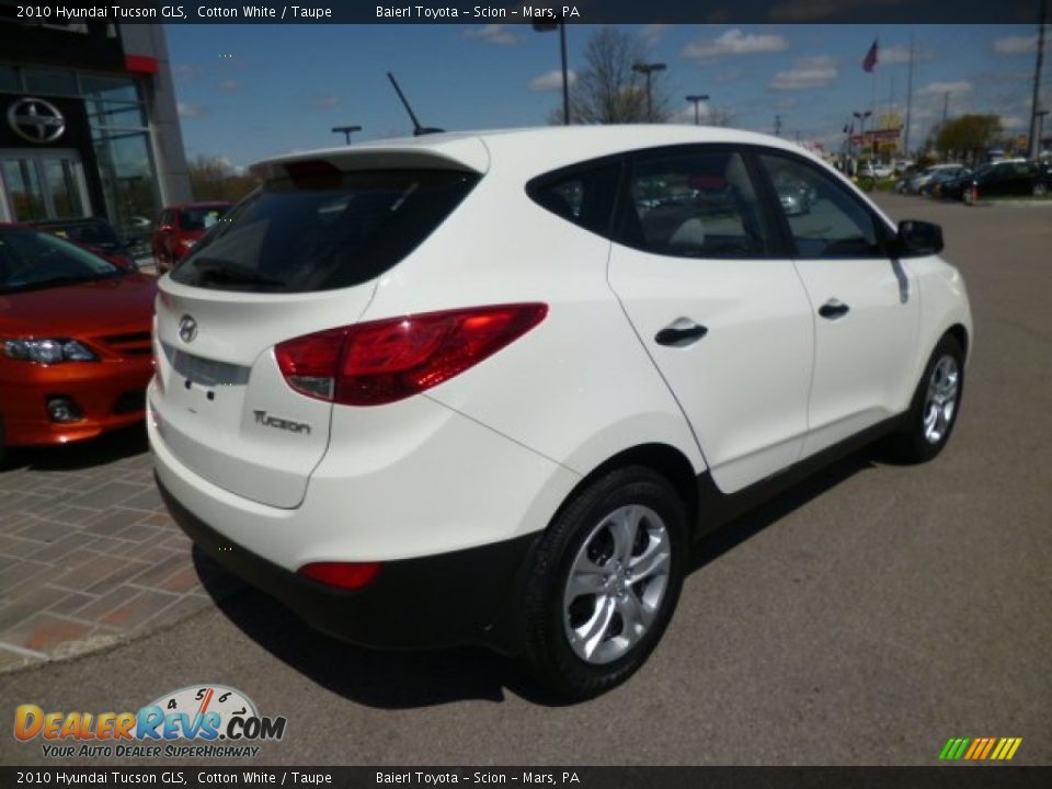 2010 Hyundai Tucson GLS Cotton White / Taupe Photo #7