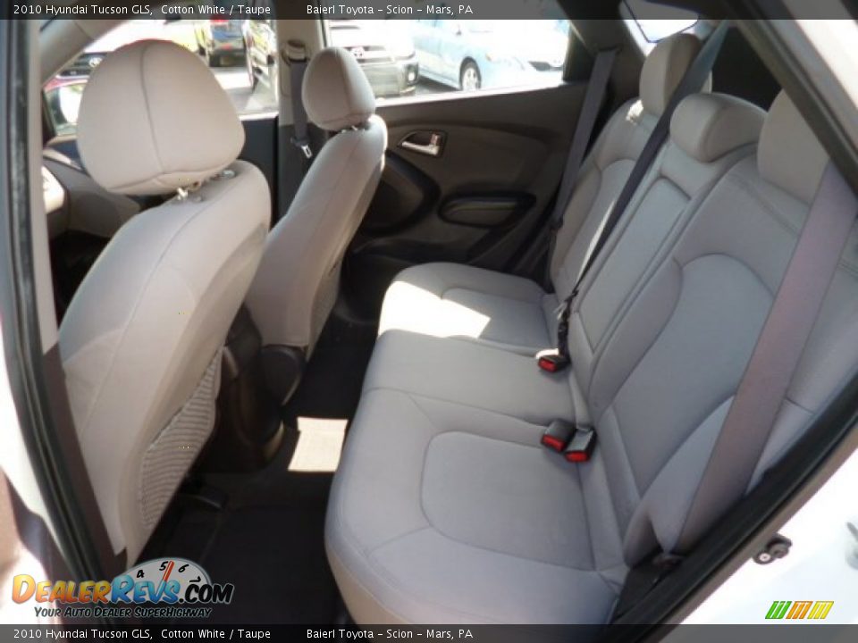 2010 Hyundai Tucson GLS Cotton White / Taupe Photo #14