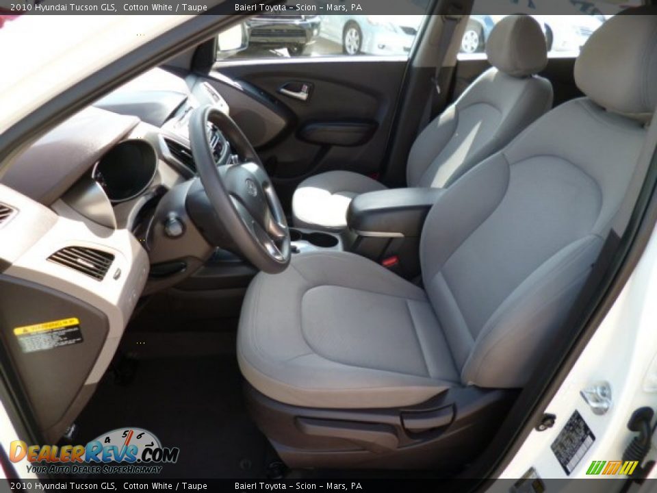 2010 Hyundai Tucson GLS Cotton White / Taupe Photo #16