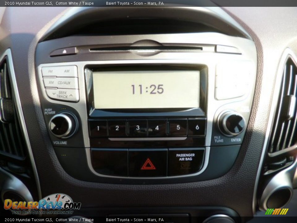 2010 Hyundai Tucson GLS Cotton White / Taupe Photo #19