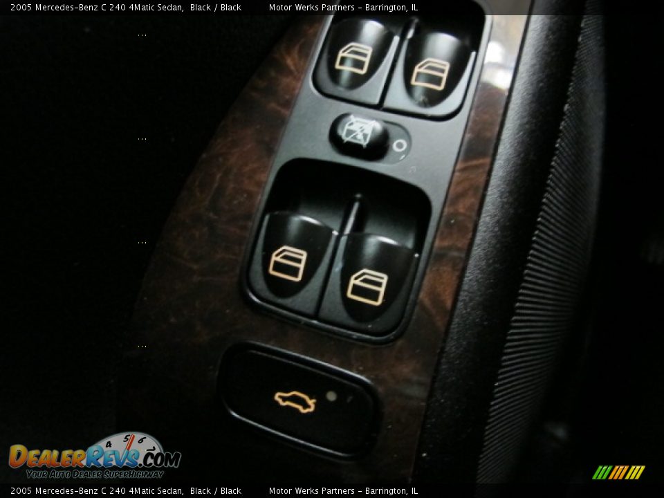 2005 Mercedes-Benz C 240 4Matic Sedan Black / Black Photo #35