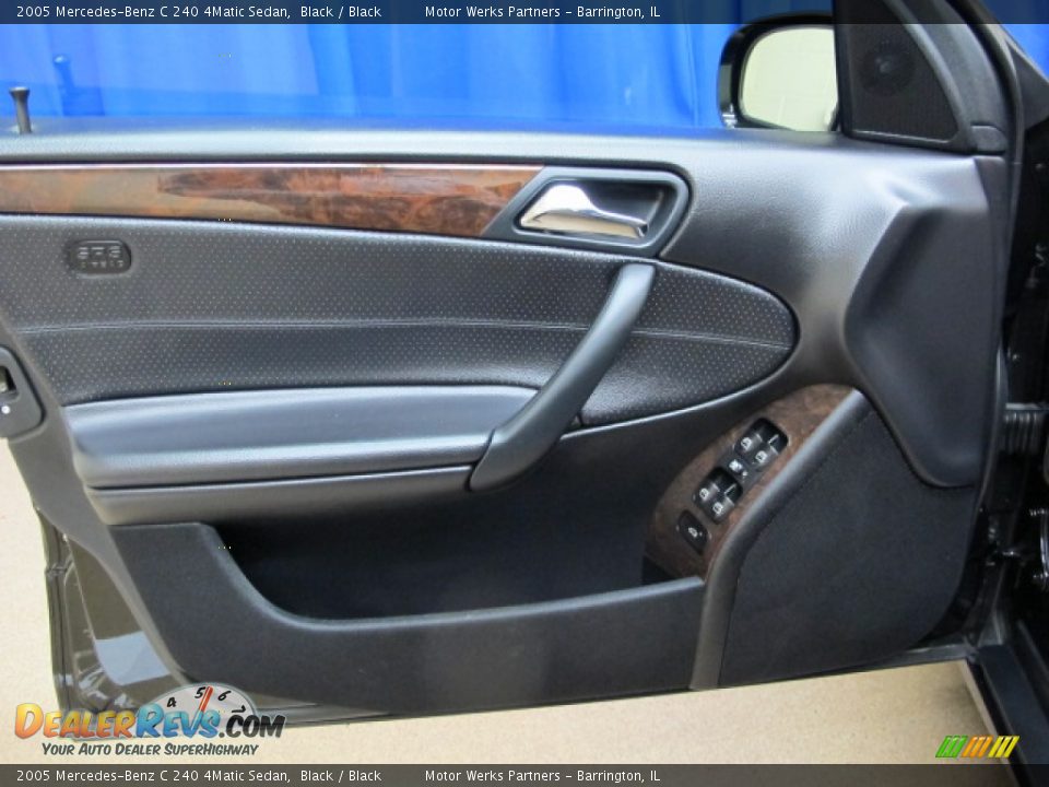 2005 Mercedes-Benz C 240 4Matic Sedan Black / Black Photo #36