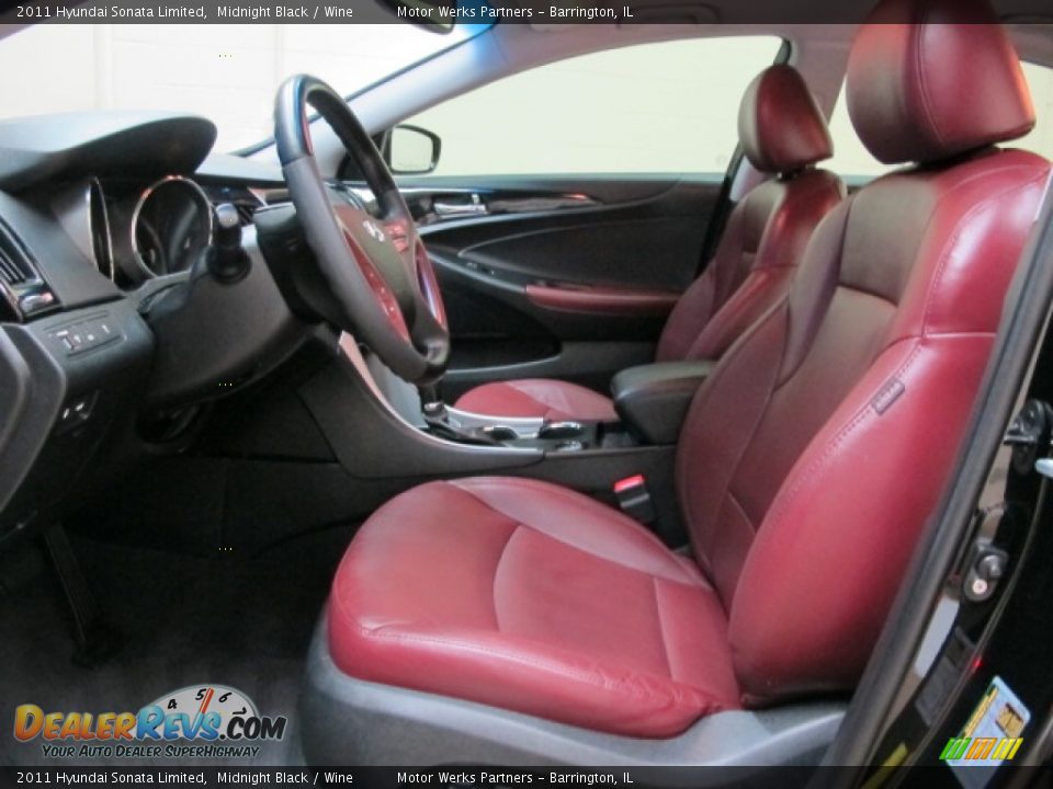 2011 Hyundai Sonata Limited Midnight Black / Wine Photo #15