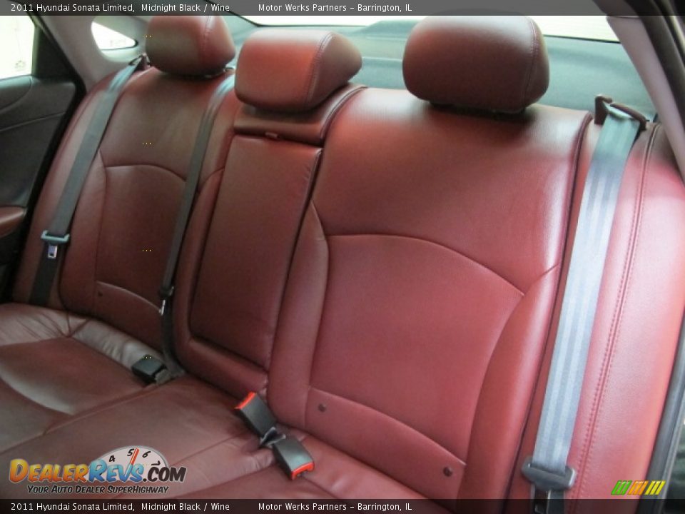 2011 Hyundai Sonata Limited Midnight Black / Wine Photo #18