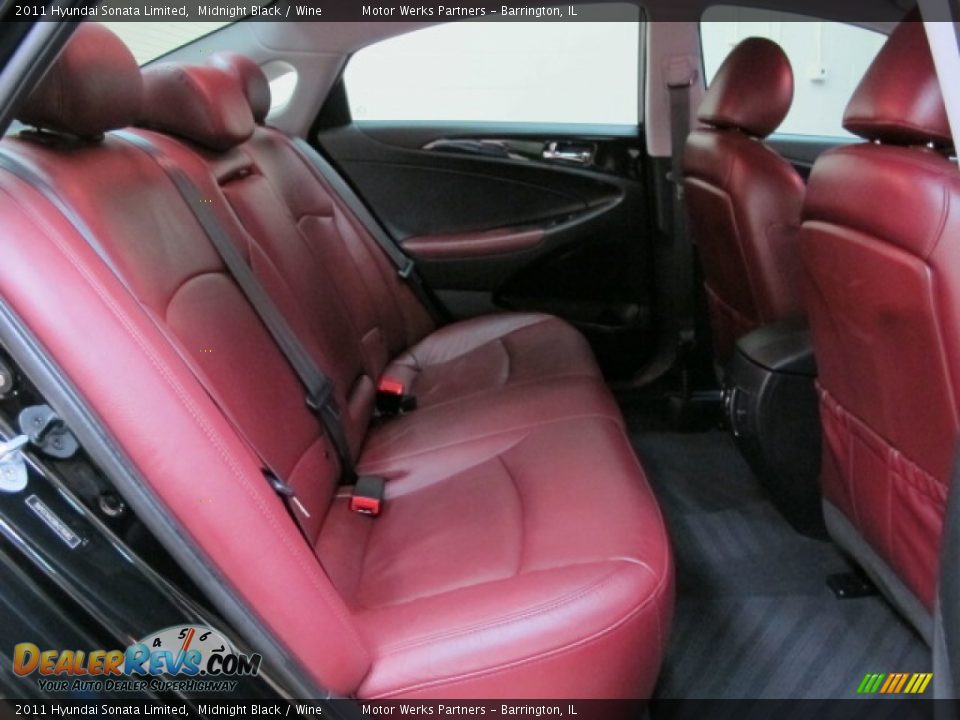 2011 Hyundai Sonata Limited Midnight Black / Wine Photo #19
