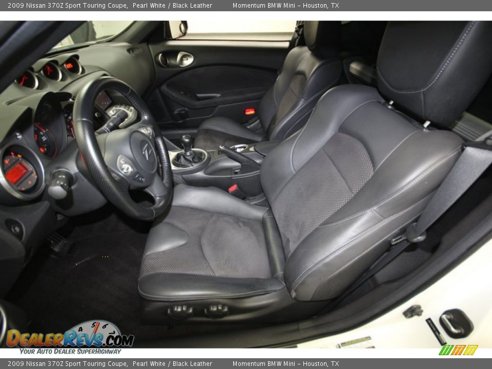 Black Leather Interior - 2009 Nissan 370Z Sport Touring Coupe Photo #3