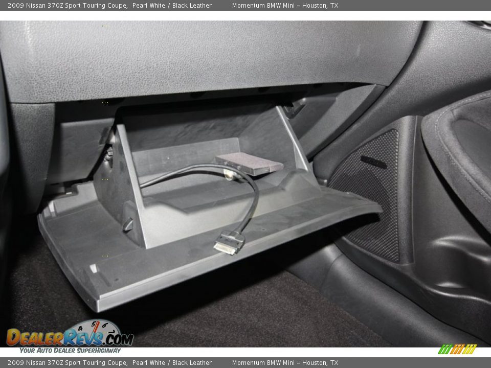 2009 Nissan 370Z Sport Touring Coupe Pearl White / Black Leather Photo #18