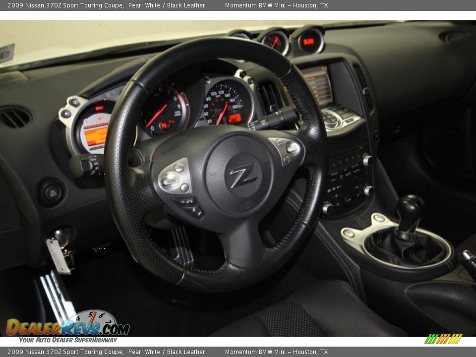 2009 Nissan 370Z Sport Touring Coupe Pearl White / Black Leather Photo #32