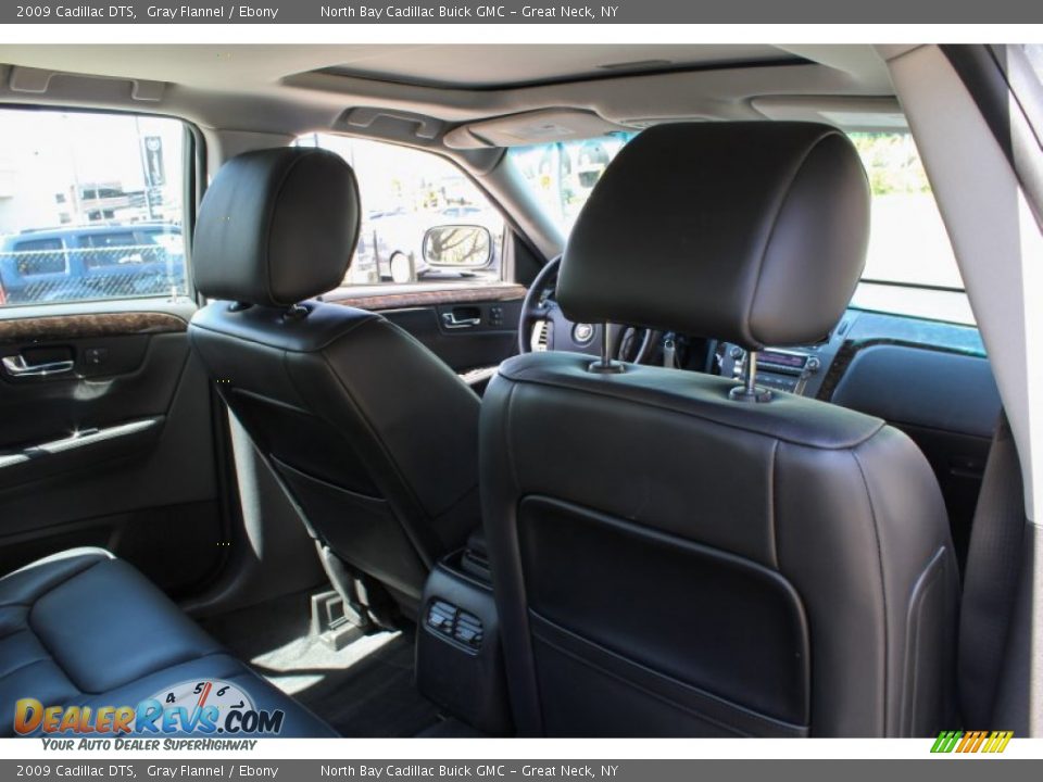 2009 Cadillac DTS Gray Flannel / Ebony Photo #15
