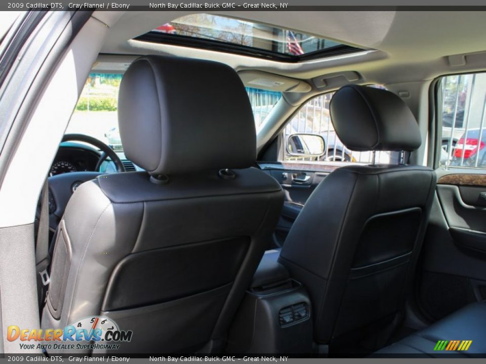 2009 Cadillac DTS Gray Flannel / Ebony Photo #18