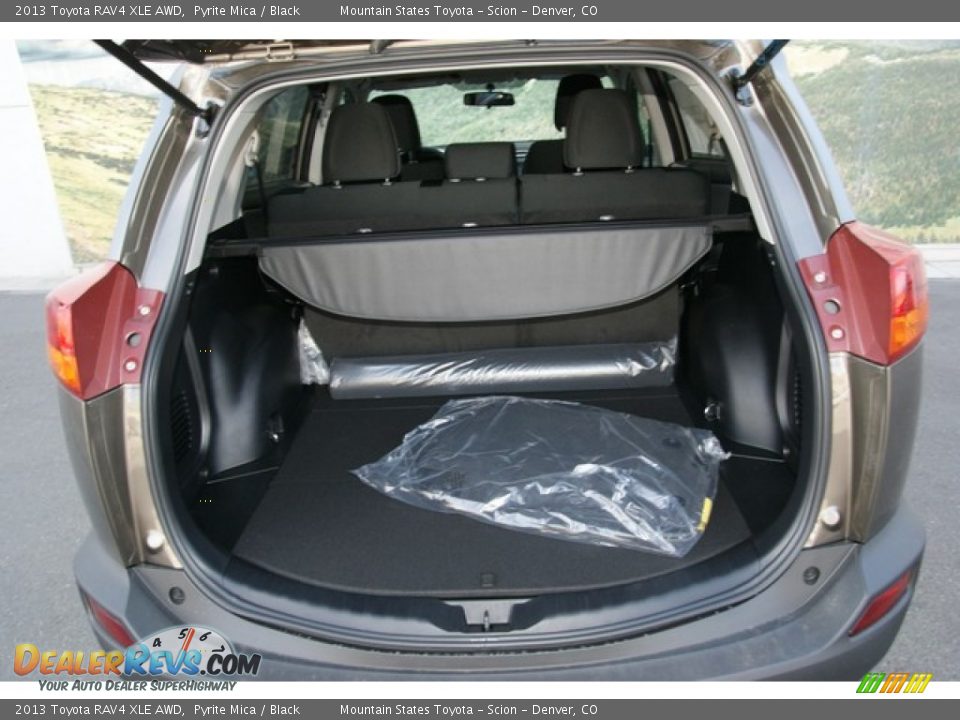 2013 Toyota RAV4 XLE AWD Pyrite Mica / Black Photo #8