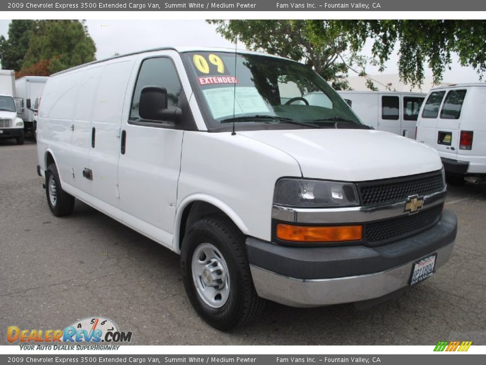 2009 Chevrolet Express 3500 Extended Cargo Van Summit White / Medium Pewter Photo #1